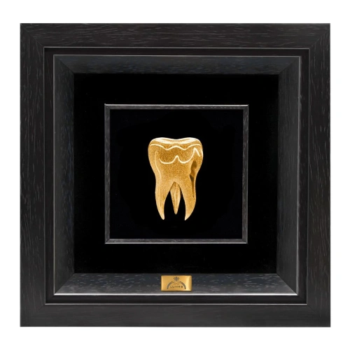 تابلو دندان روکش طلا