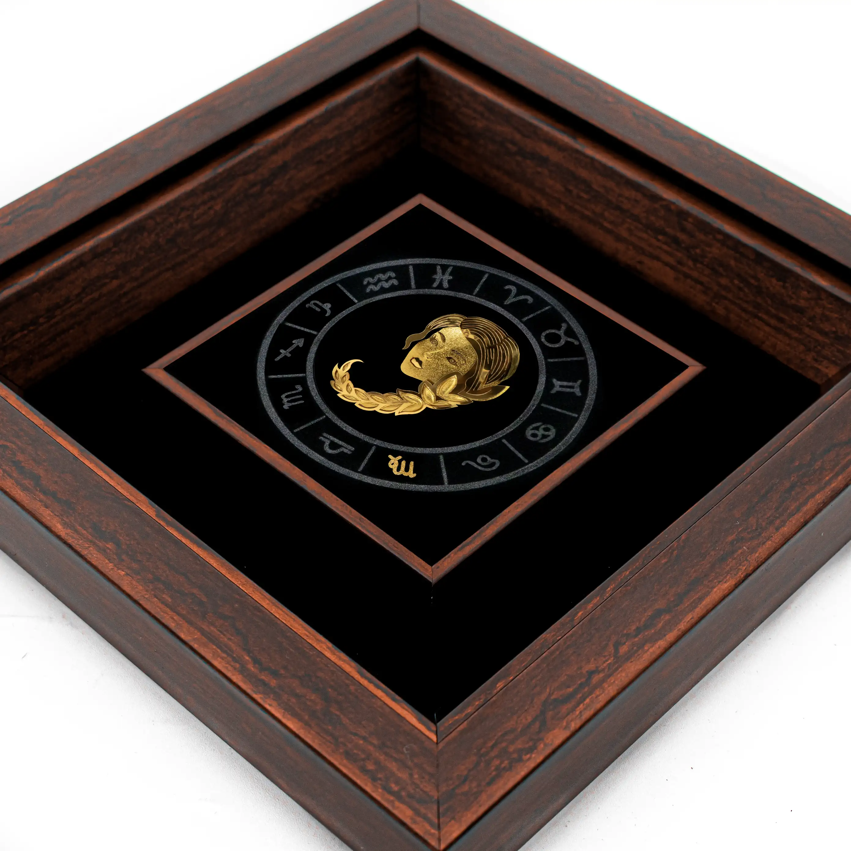 تابلو ماه تولد شهریور (24*24)