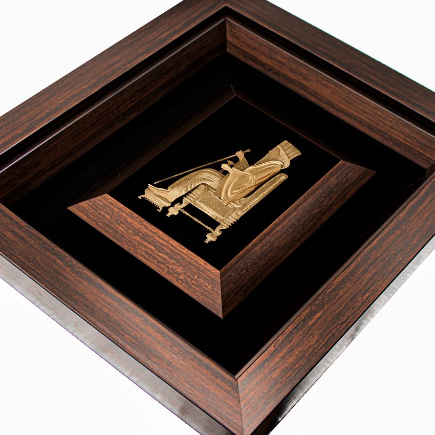 تابلو داریوش نشسته 34*30